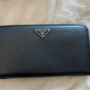 Preowned Authentic Prada Organizer Wallet, Black